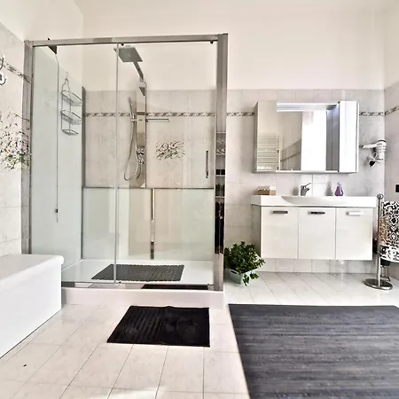 Modern Halfway Between Milan And Apartment
