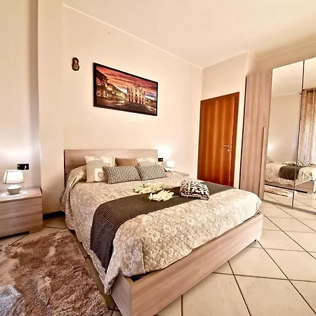 Modern Halfway Between Milan And Apartment