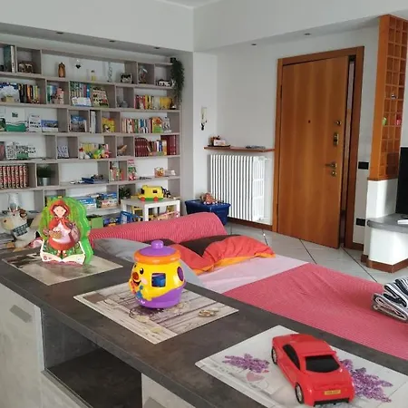 Modern Halfway Between Milan And Apartment *